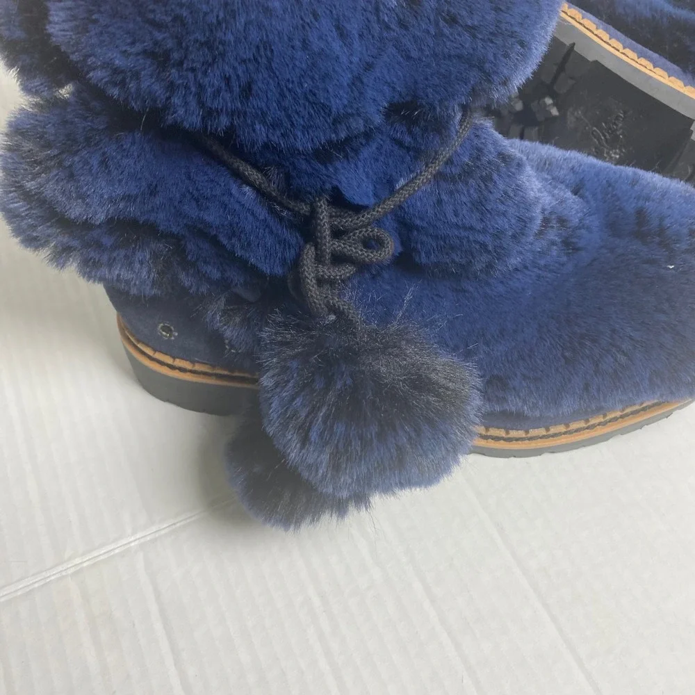Sam Edelman‎ Navy Blue Faux Fur Pom Pom Lug Sole Ankle Boots Womens 8.5M Cozy